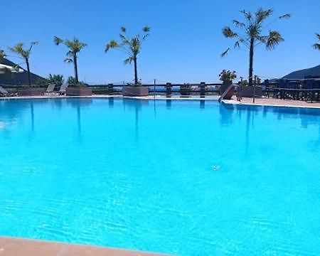 Sunwaves Beach Hotel Васілікі Екстер'єр фото
